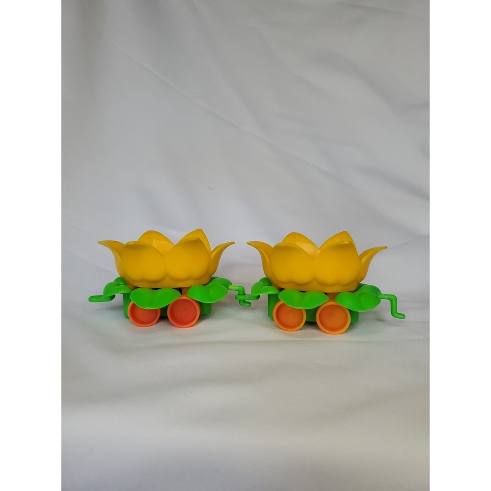 1980's Strawberry Shortcake Berry Busy Bug Yellow Flower Train, A.G.C. 1982 Lot